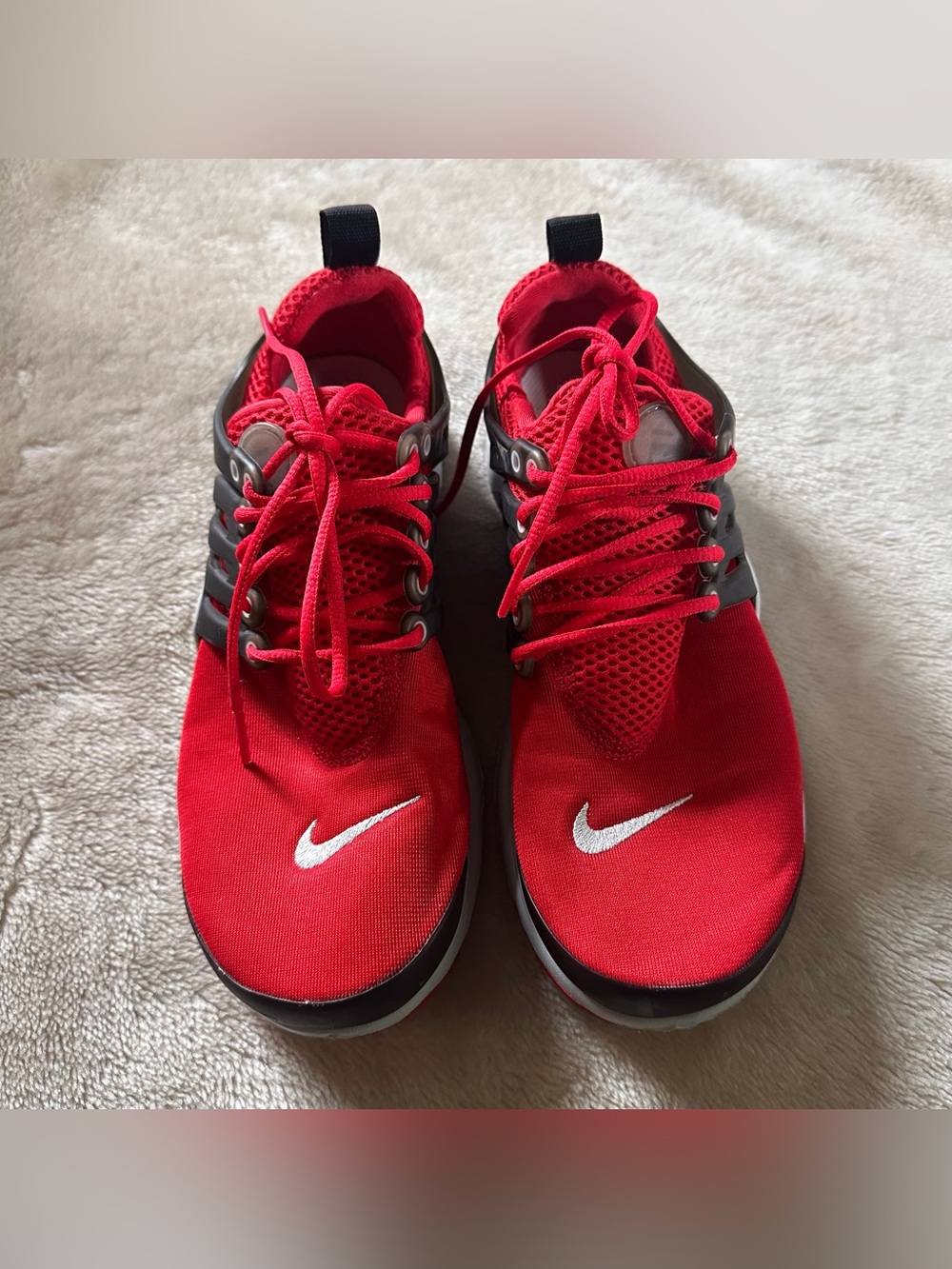 Nike Presto US 5 Y Red Athletic Sneakers with White Swoosh